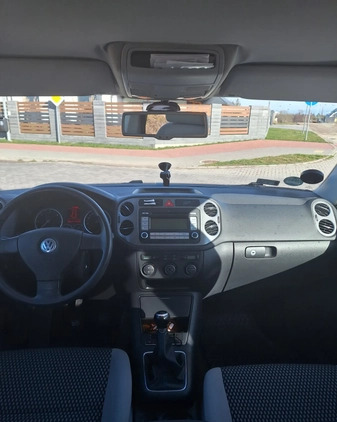 Volkswagen Tiguan cena 27500 przebieg: 301000, rok produkcji 2007 z Kołobrzeg małe 301